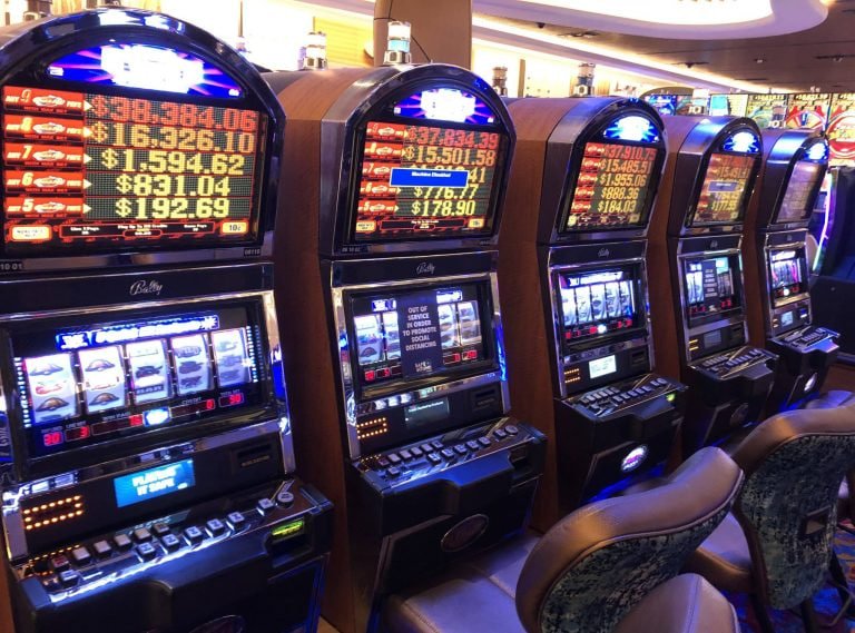 bonus888 Platform Kasino untuk Malaysia dengan Meja Langsung dan Slot